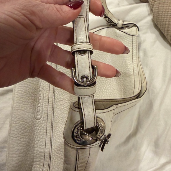 Vintage Coach Handbag White Leather Pebbled Shoulder Tote Shopper Style 5715 - Picture 9 of 9